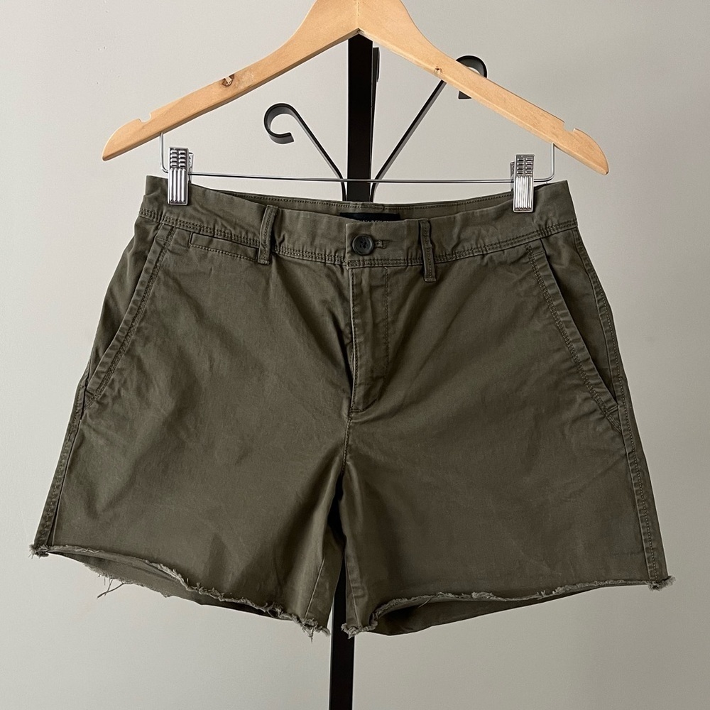 Banana Republic Cotton Shorts, Size 4.